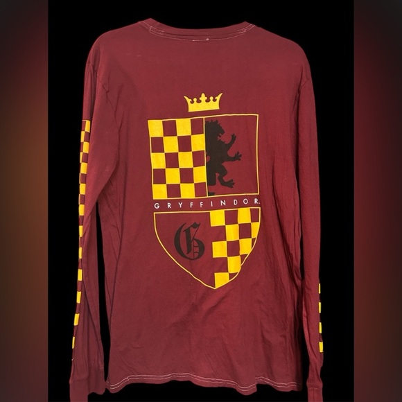 Harry Potter long sleeve graphic tee and 3 pairs of matching socks, size L GUC - Picture 3 of 5